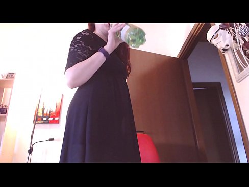 ❤️ Een onderdanige slaaf die houdt van vieze en weelderige slipjes wordt gedwongen te masturberen na het bekijken van deze video! Porno at nl.allo-sex.ru ☑