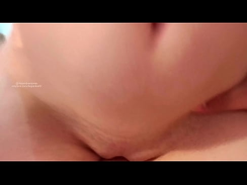❤️ Slapen in de kamer van mijn zus en zo werd ik wakker. Porno at nl.allo-sex.ru ☑