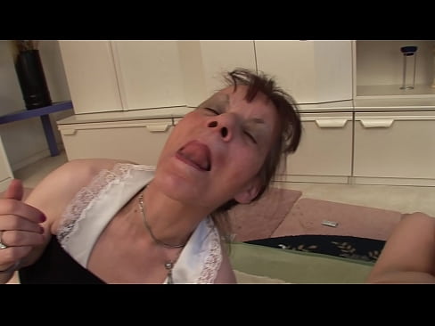 ❤️ Twee oma's en een opa hebben een triootje Porno at nl.allo-sex.ru ☑